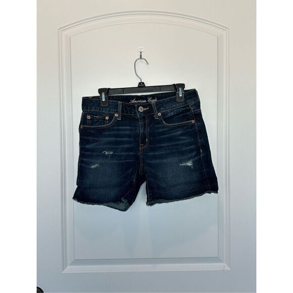 American Eagle Denim Shorts Minor Distressing Size 2 - Picture 1 of 6